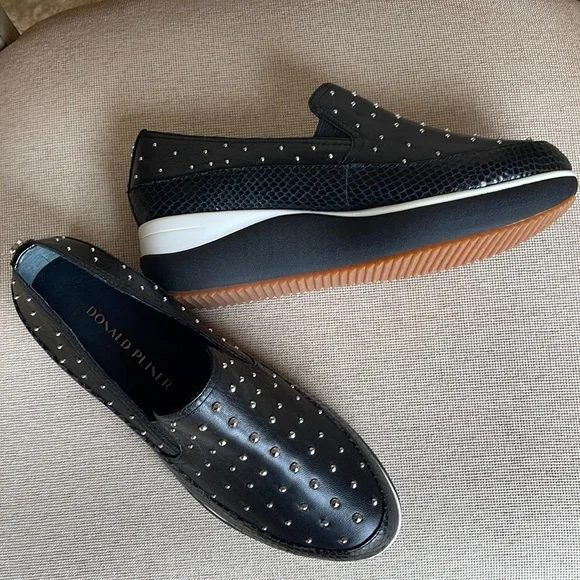 NWOT DONALD PLINER LIZZEE COMFY SLIP ON STUDDED PLATFORM LEATHER SHOES SIZE 8M - Picture 1 of 17